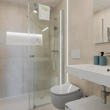 Vivi Homes - Serena Pool, Cinema, Gym & * Fuengirola