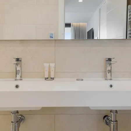 Apartment Vivi Homes - Serena Pool, Cinema, Gym &